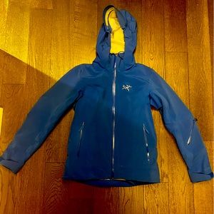 Arc’teryx Ravenna Jacket - size S/M - Somerset Blue - Excellent Condition